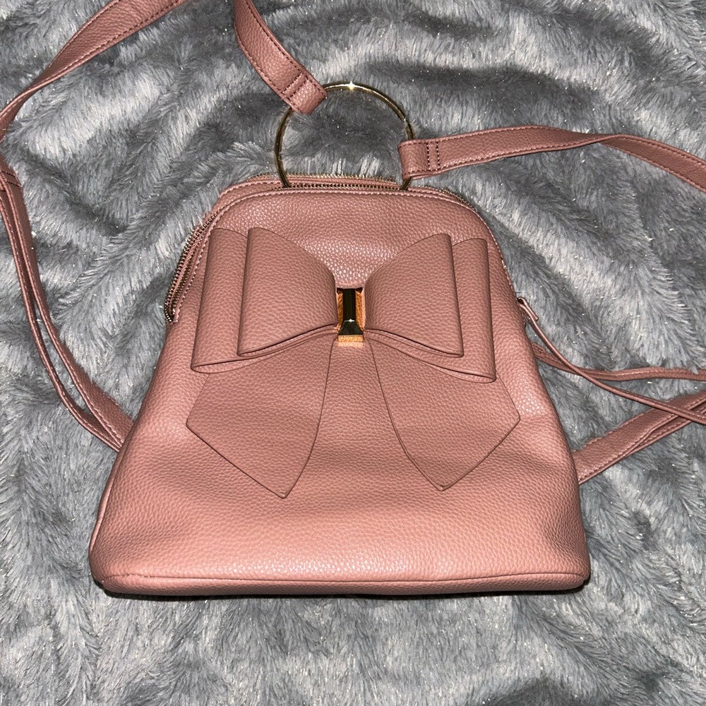 Elegant Pink Bow Accent Women's Bag